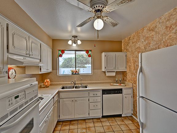 3rd image of 10631 W Snead Dr