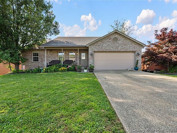 2nd image of 4210 Lakeside Drive