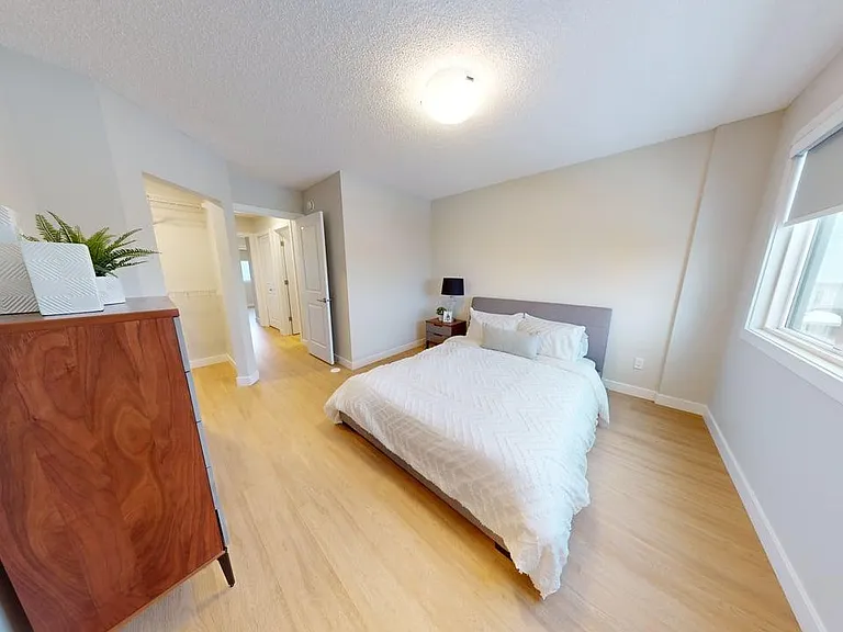 2035 Chalmers Way SW — Photo 17