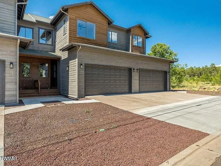 1400 W Navajo Ln #14 — Photo 2