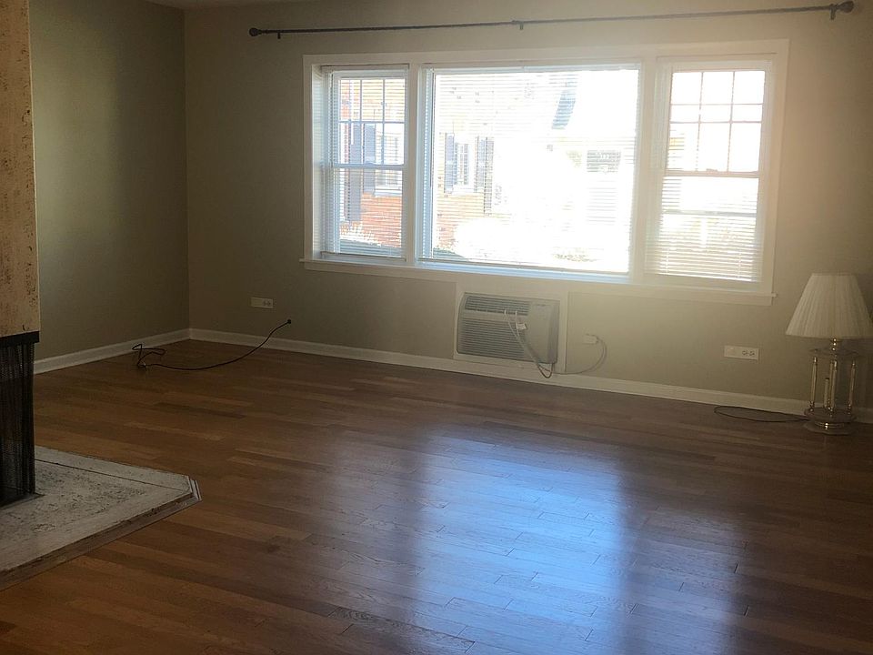 1st image of 166 E Elmhurst Ave APT 1B