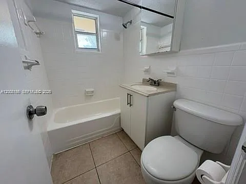 241 S Royal Poinciana Blvd #310 — Photo 5