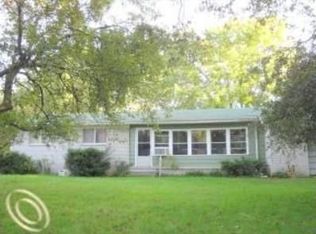 3769 Stanton Rd, Lake Orion, MI 48362