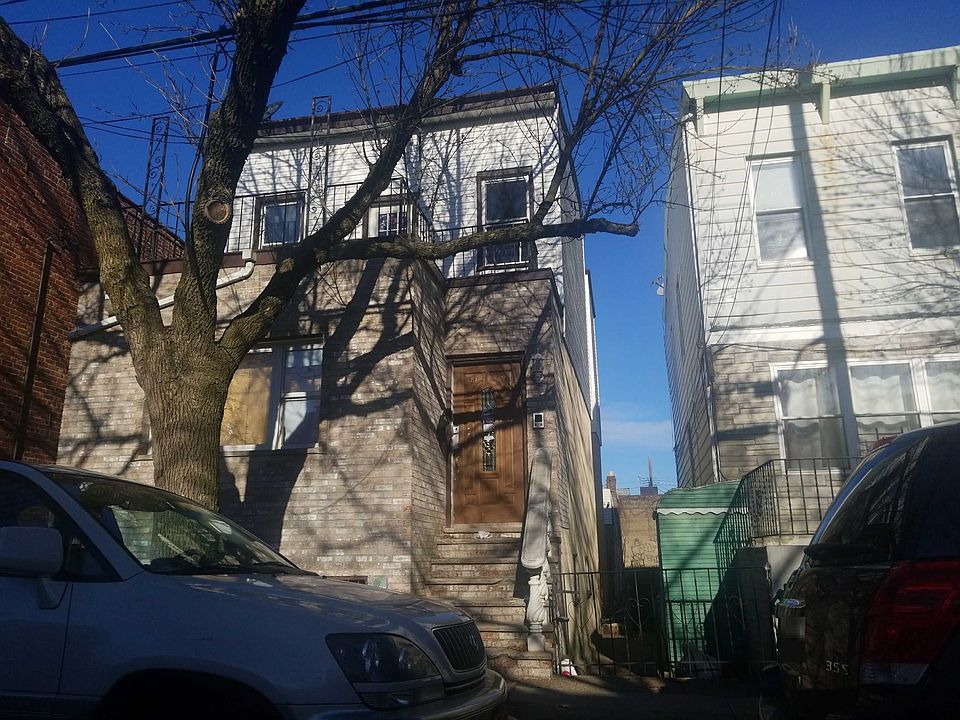 2nd image of 8119 102nd Ave