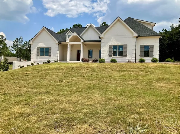 2170 Blazing Star Court, Statham, GA 30666