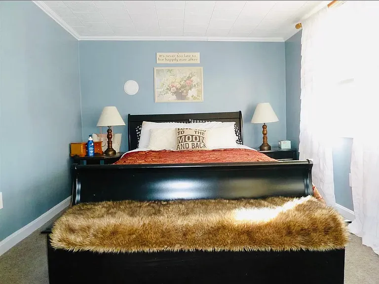 256 Laurel St #2 — Photo 6