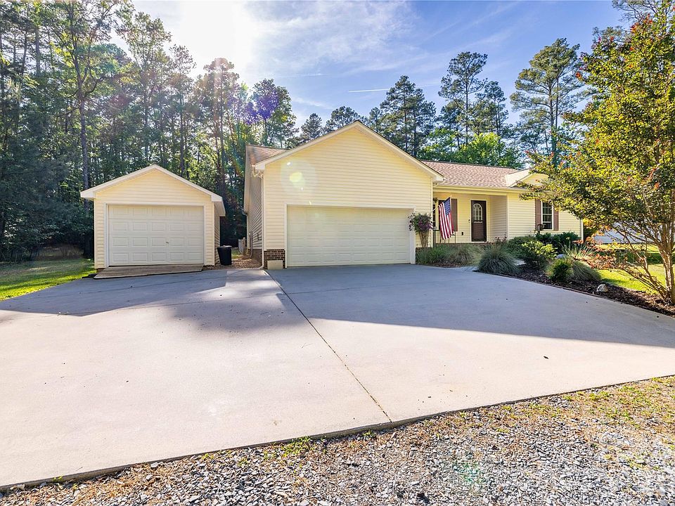 1st image of 204 Millwheel Ln