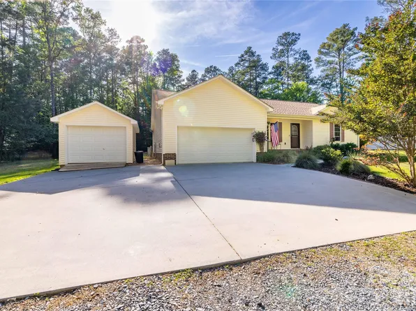 204 Millwheel Ln, Mount Gilead, NC 27306