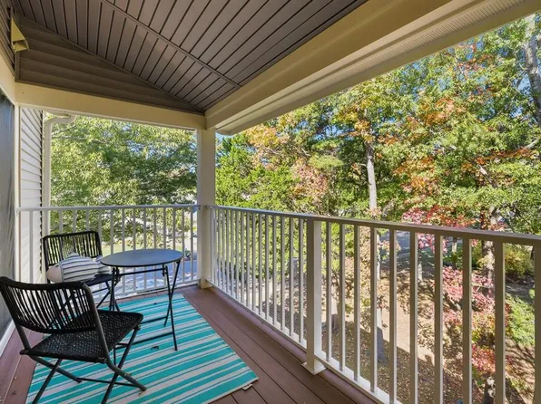 1001 Autumn Woods Ln APT 111, Virginia Beach, VA 23454