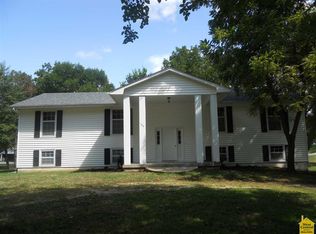 104 Hill Dr, Windsor, MO 65360