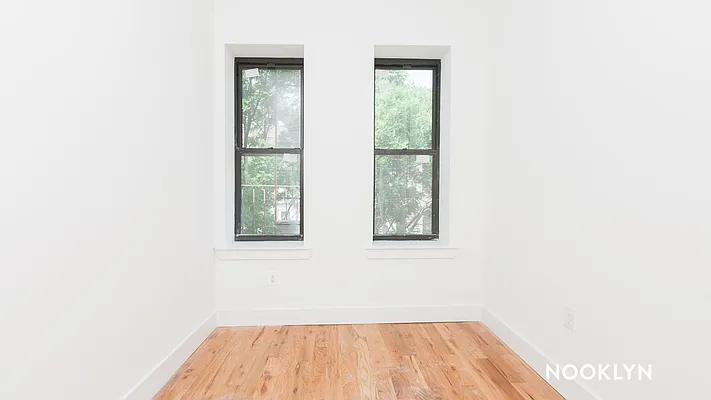 Rented by Nooklyn NYC LLC | media 31