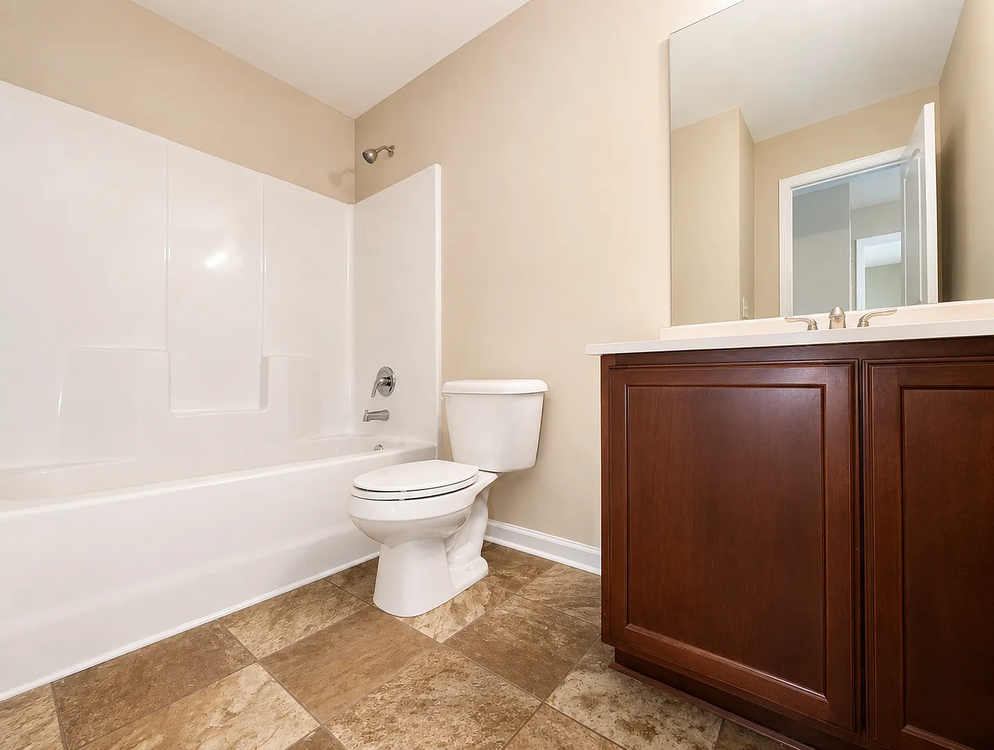 Spacious 3-Bedroom Home in Hampton Available Now! — Photo 3