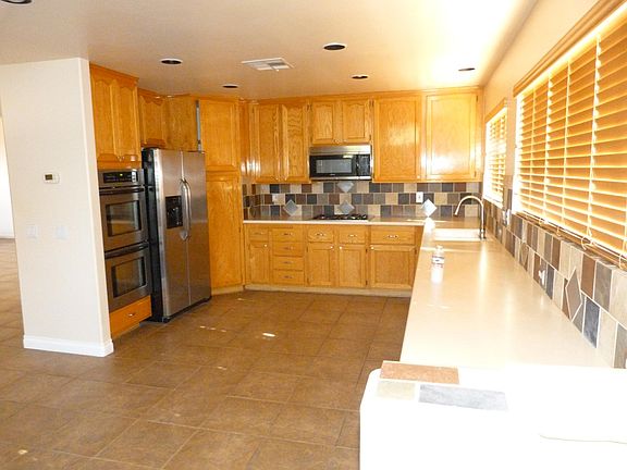 4th image of 1228 Moorpoint Dr