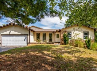 6 Walnut Park Dr, Cedar Hill, MO 63016