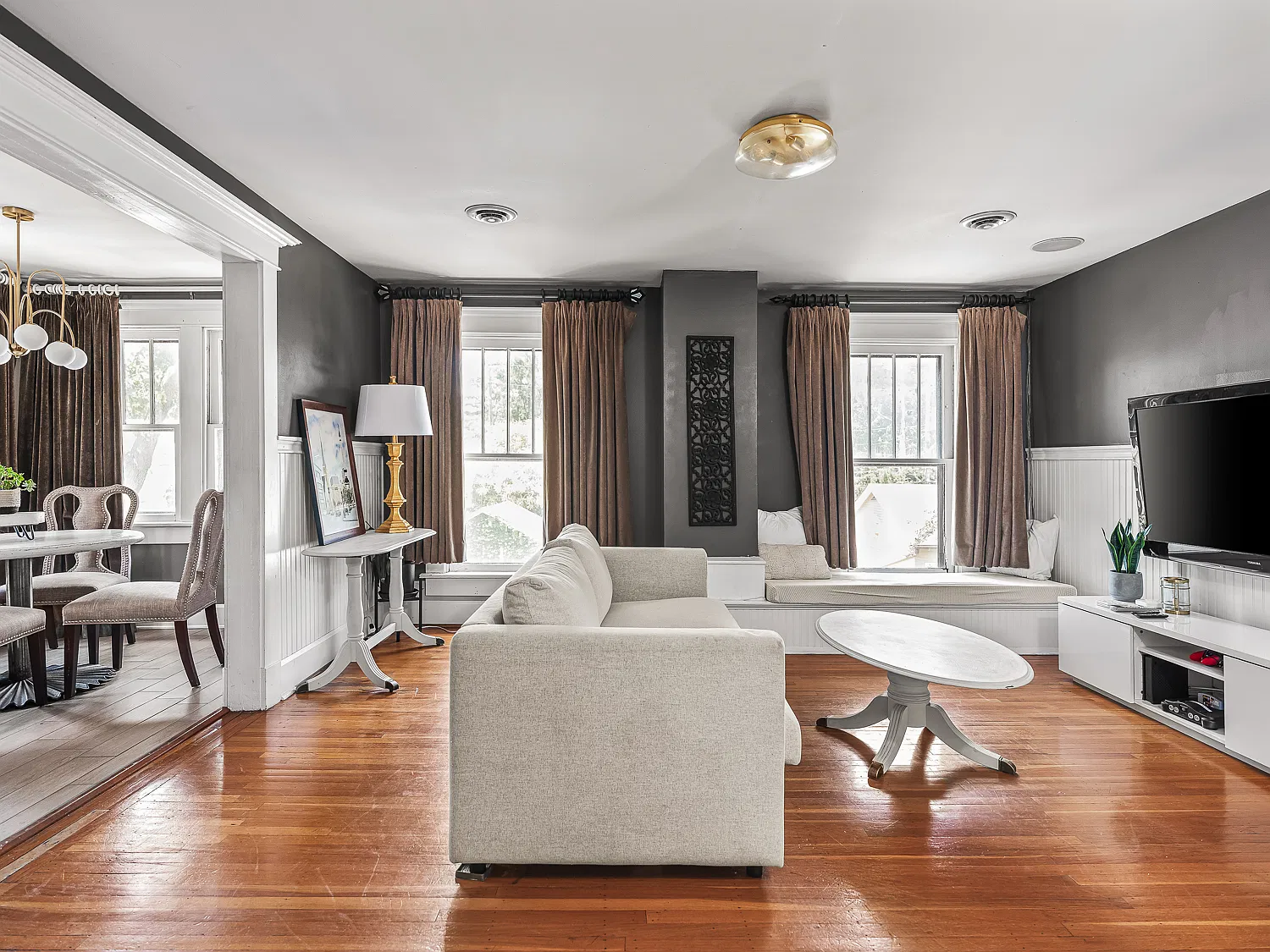 2 bed, 1840 sqft, $2,450 — Photo 1