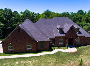 703 Maher Dr, Fort Gibson, OK 74434