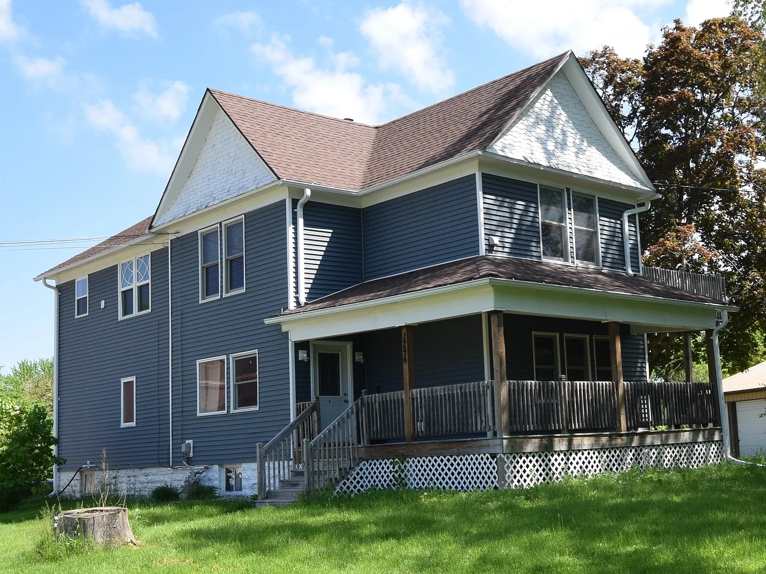 1296 Manitowoc Rd — Photo 1