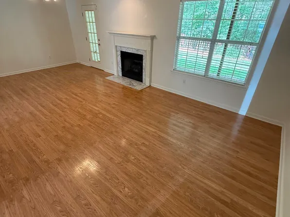 142 Canyon Trl, Pelham, AL 35124