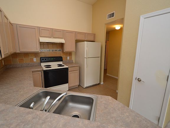 3rd image of 5354 W Canyon Towhee St