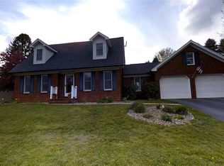 4376 Scott Carpenter Dr, Jackson, MI 49201