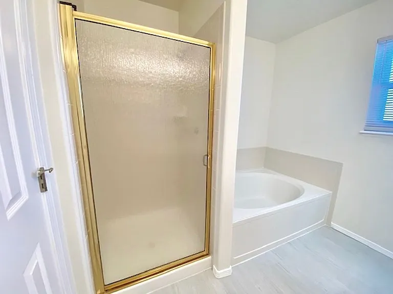 8065 Vectra Dr — Photo 26