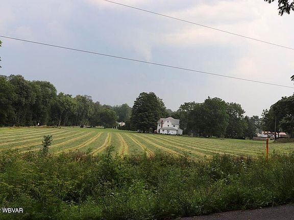 5th image of 819 Wallis Run Rd