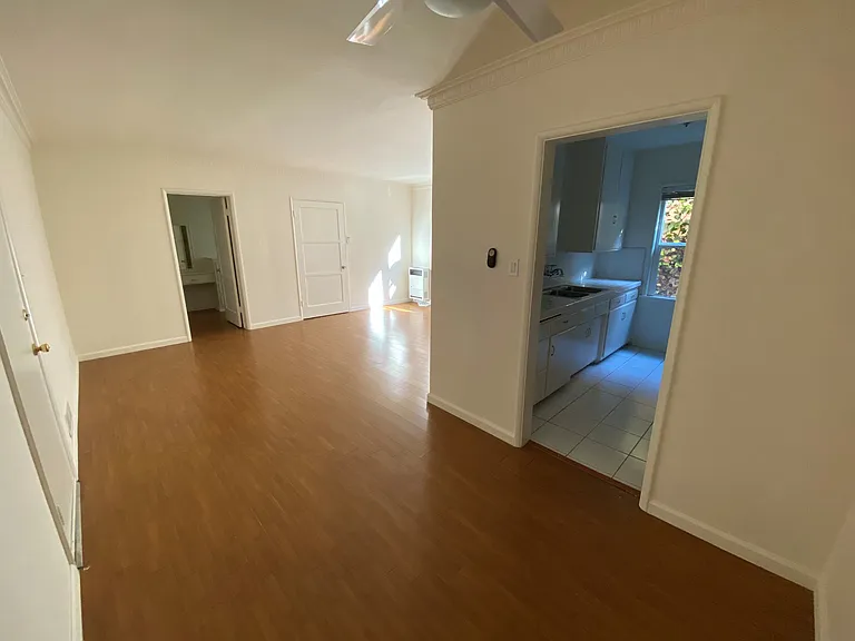 8017 Selma Ave — Photo 18
