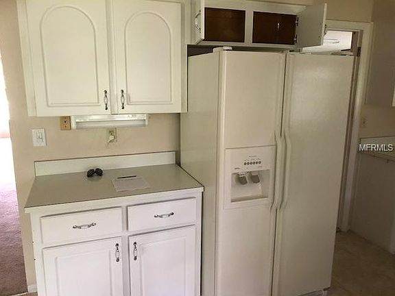 5th image of 984 W Gaucho Cir