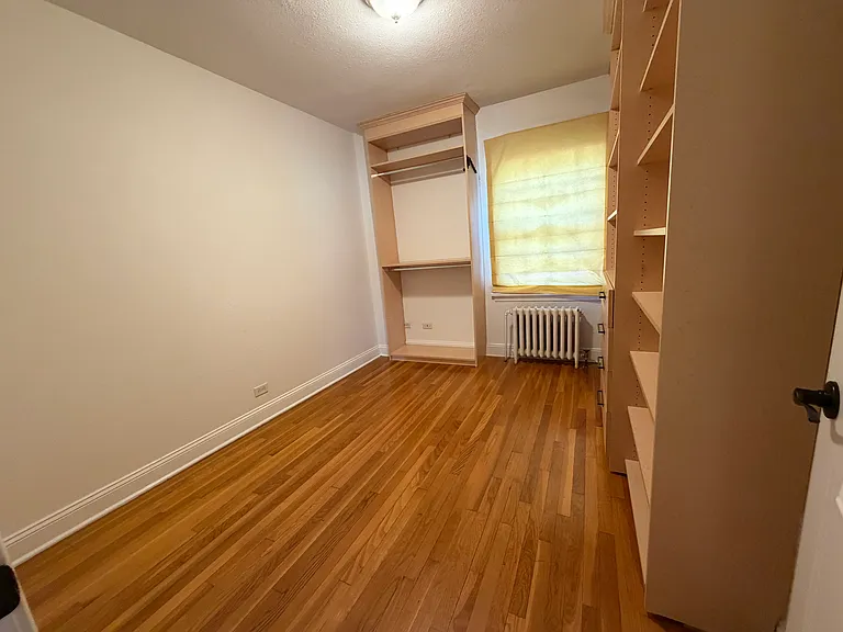 18 Bates St #E — Photo 10