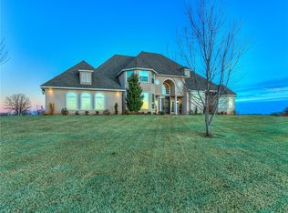 2302 Clubhouse Dr, Blanchard, OK 73010