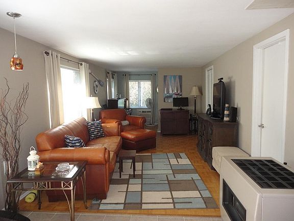 3rd image of W269N2770 Lelah Ave