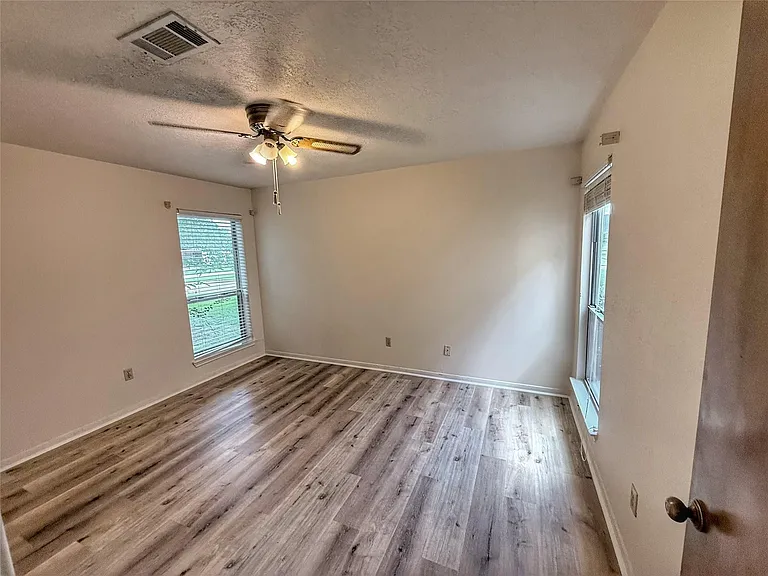 13103 Holston Hills Dr — Photo 21