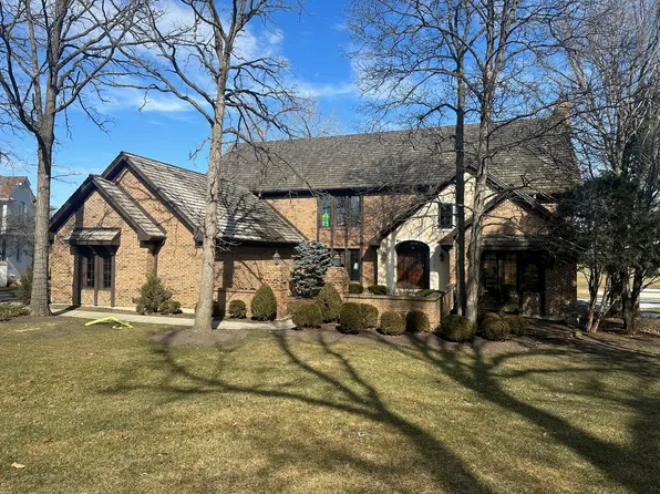 27 Clarington Way, North Barrington, IL 60010