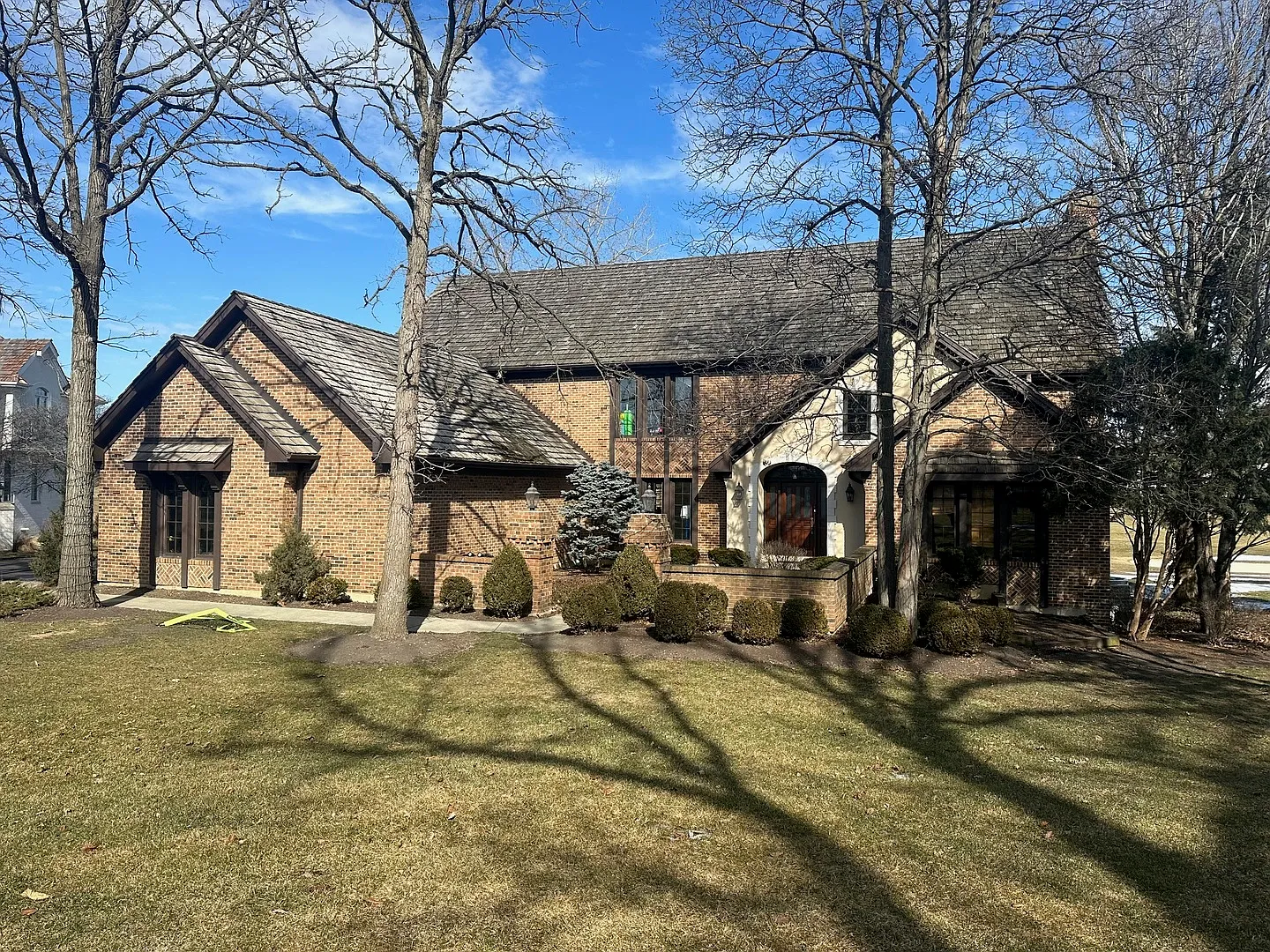 27 Clarington Way photo 1