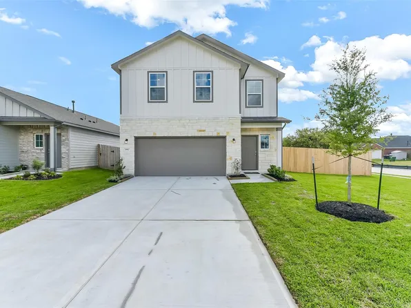 1982 Brookpointe Ln, Dayton, TX 77535