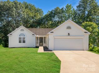 113 S Mulberry Ct, Mount Holly, NC 28120