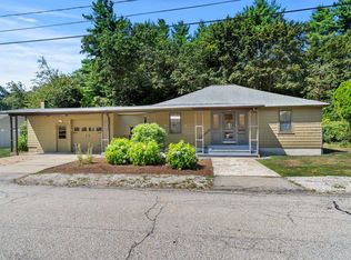9 Woodbury Ln, Bedford, NH 03110