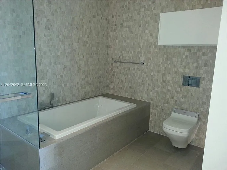 68 SE 6th St #1908 — Photo 12