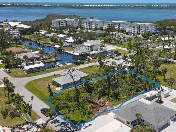 9161 Pine Cove Dr #101, Englewood, FL 34224