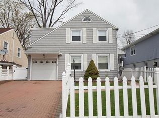 50 Curtis Ln, Yonkers, NY 10710