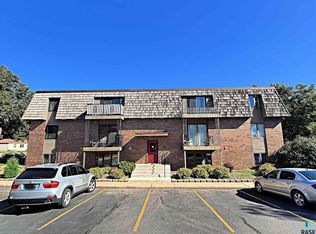 3600 S Gateway Blvd APT 104, Sioux Falls, SD 57106