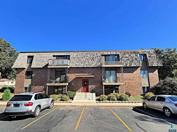 3600 S Gateway Blvd APT 104, Sioux Falls, SD 57106