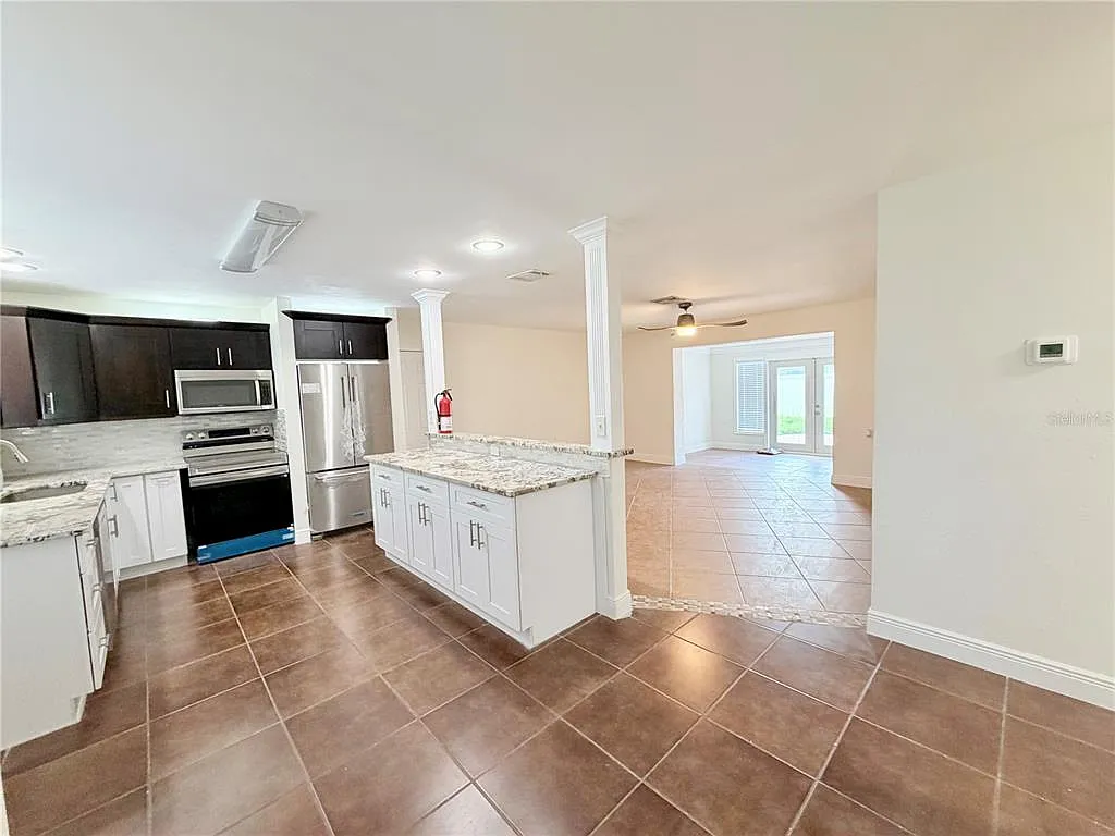 4 bed, 2.0 bath, 1514 sqft, $3,450 — Photo 4