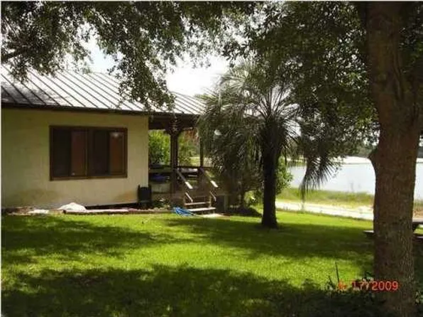14602 Blue Lake Rd, Southport, FL 32409
