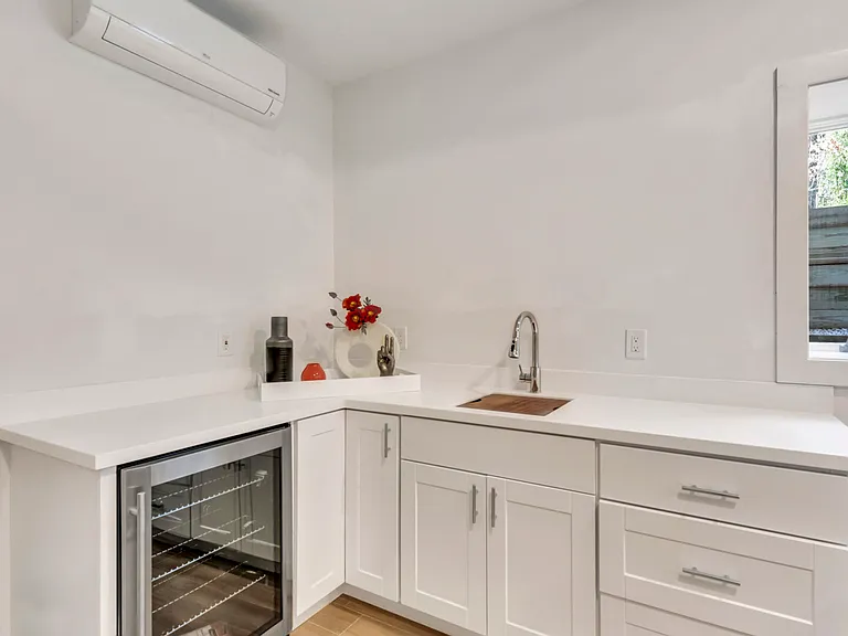 Anvil Ct — Photo 20