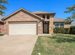 416 Prescott Ln, Crowley, TX 76036