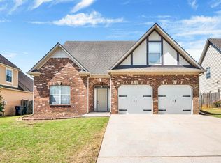 1043 Kerry Dr, Calera, AL 35040