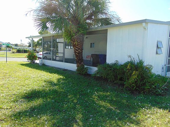 5th image of 351 Ixora Cir