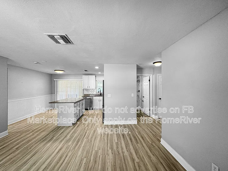 5325 Birch Ave — Photo 8