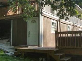 694 Lake Ln #B, New Tazewell, TN 37825